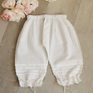White Cotton Heirloom Long Bloomer Eyelet lace Hem Boutique NWT